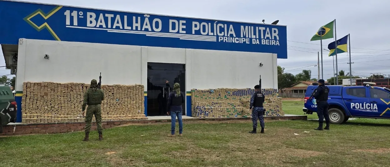 OPERAÇÃO FRONTEIRAS - Ação ‘Protetor das Divisas’ apreende 80 kg de maconha, cigarros e caminhão bitrem em Porto Velho