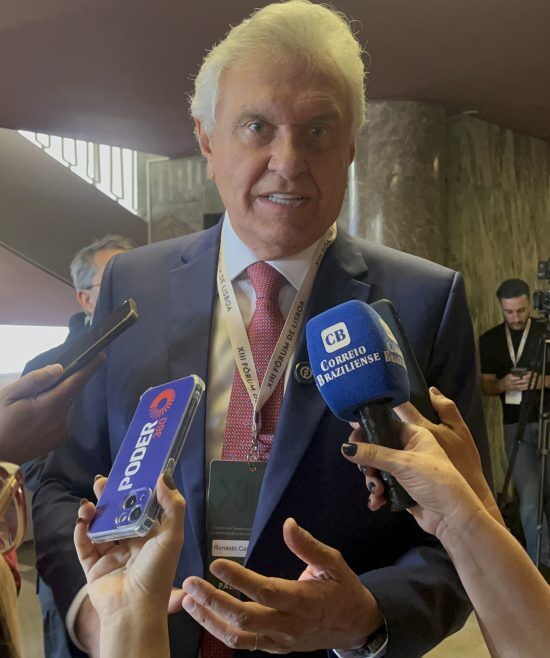 GILMAR PALOOZA - Caiado Critica Lula em Fórum Internacional: “Falta ao Presidente Sentar para Trabalhar”