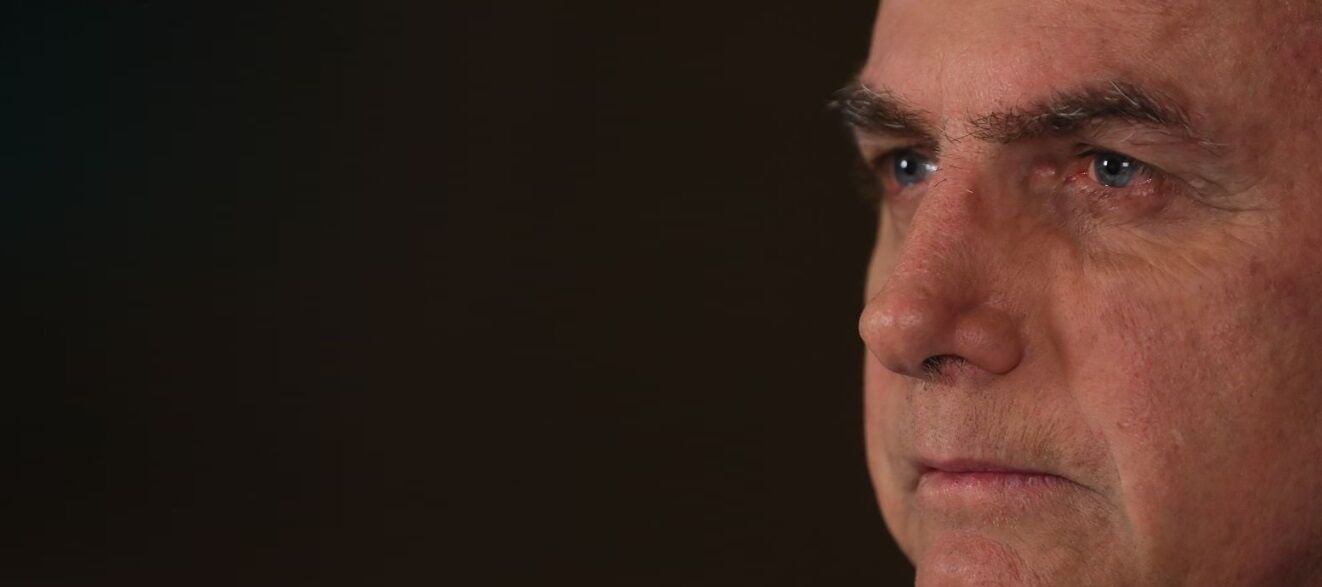 LÍDER ABSOLUTO - Bolsonaro abre 16 pontos sobre Lula, supera 40% e é o nome favorito para 2026
