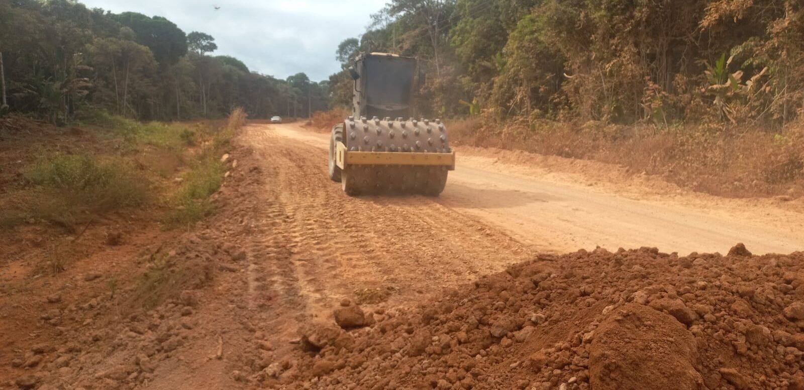 Prefeitura de Porto Velho intensifica recuperação de 26 km da linha Transpurus, na BR-319