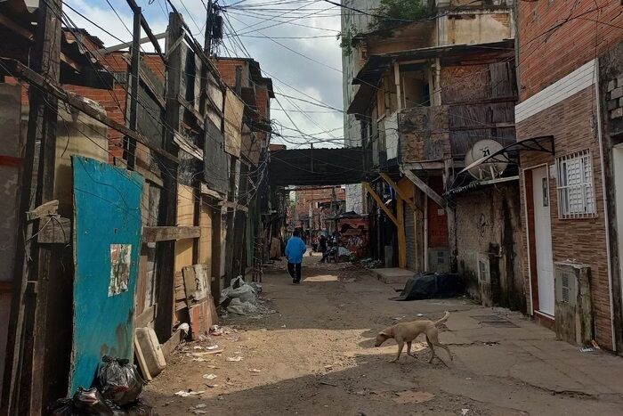 REVOLTANTE - PCC cobra até R$ 100 mil de moradores que deixaram Favela do Moinho
