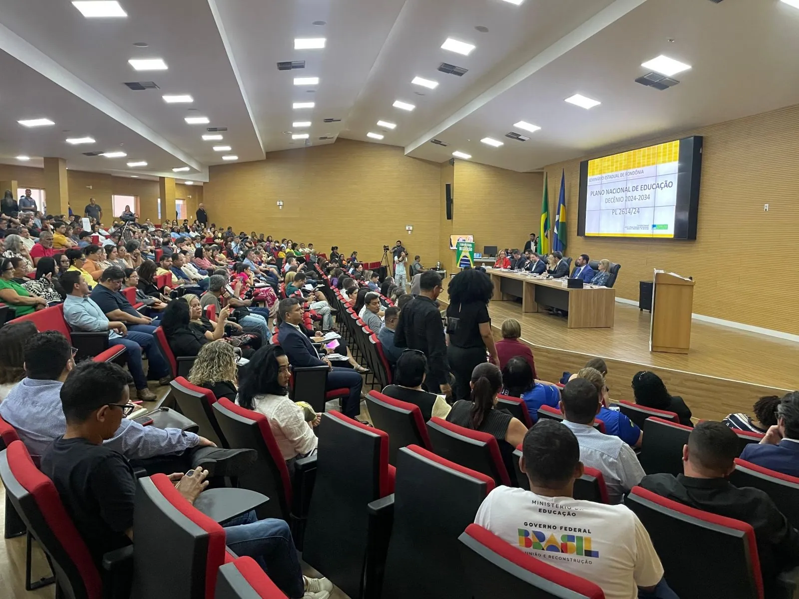 AUDIÊNCIA PÚBLICA - Porto Velho contribui para a construção do novo Plano Nacional de Educação