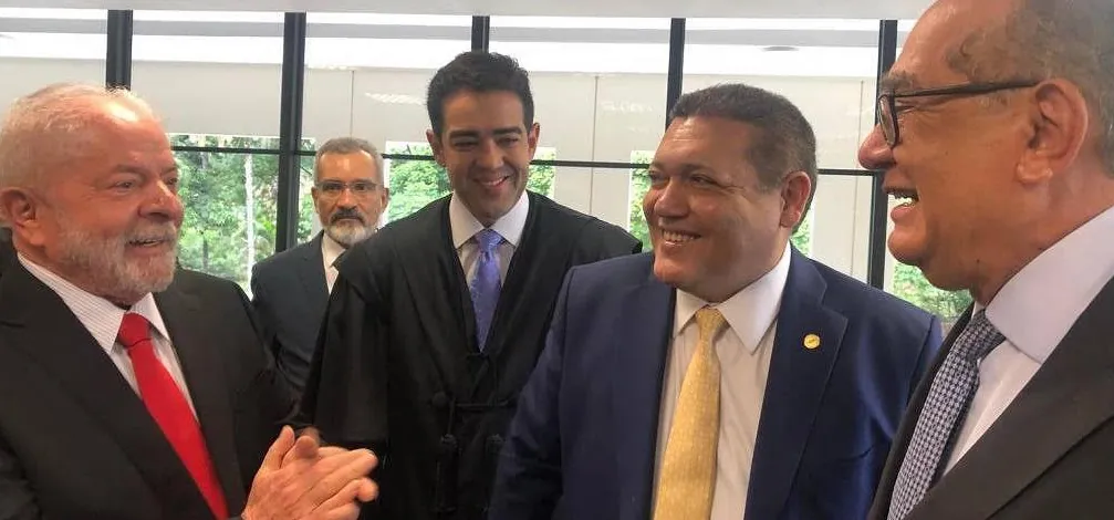 CONSÓRCIO DA TOGA 'BALANÇA' - Decisões de Lula Irritam Ministros do STF e Abalam Relação com o Supremo