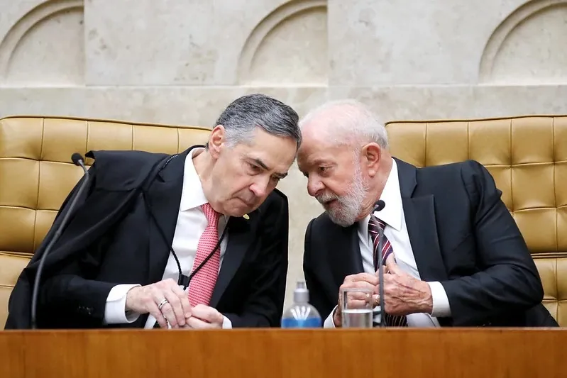 CÚMPLICES DO CAOS - Barroso conversou com Lula para combinar reação a Donald Trump

