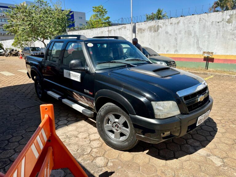 PARCERIA - Entrega de veículo ao município de Seringueiras reforça atendimentos na saúde