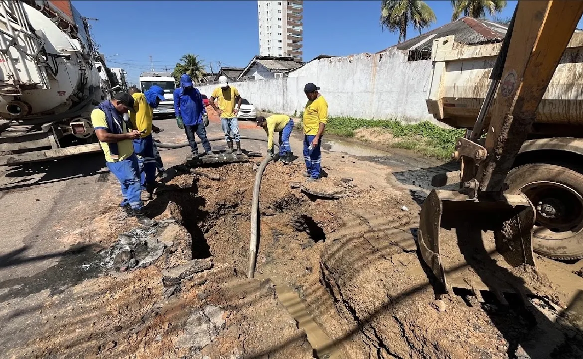 DRENAGEM - Prefeitura atua na rua Júlio de Castilho para resolver problema histórico de alagamentos na região

