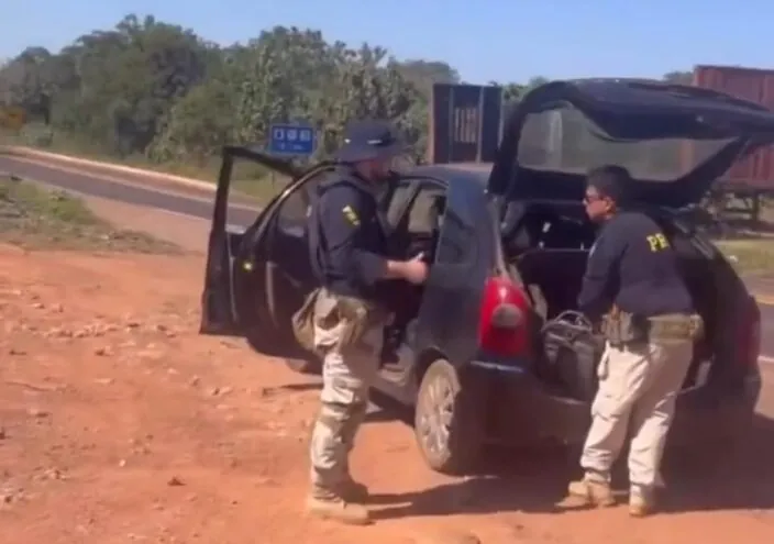 NÃO ADIANTOU FUGIR - Carro que saiu do Acre com ‘supermaconha’ é apreendido pela PRF após perseguição no MT


