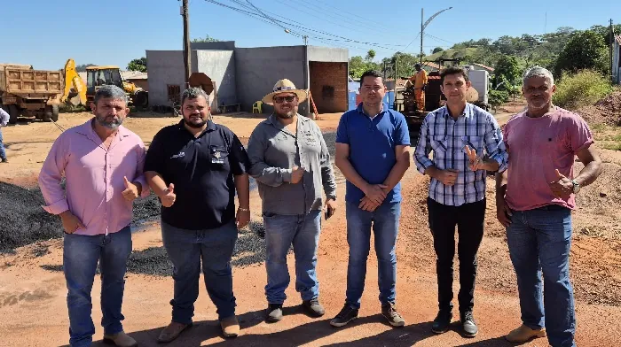 EM SANTA LUZIA DO OESTE - Prefeito agradece a Marcos Rocha e ao deputado Jean Oliveira, por obras de asfalto na cidade