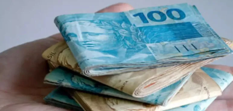 2ª PARCELA SÓ EM DEZEMBRO - Governo de Rondônia paga 1ª parcela do 13º salário e injeta R$ 224 milhões na economia estadual 
