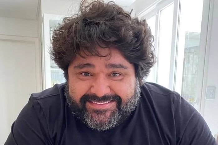 SOBREVIVEU - Fabiano, dupla de César Menotti, sofre acidente e capota carro
