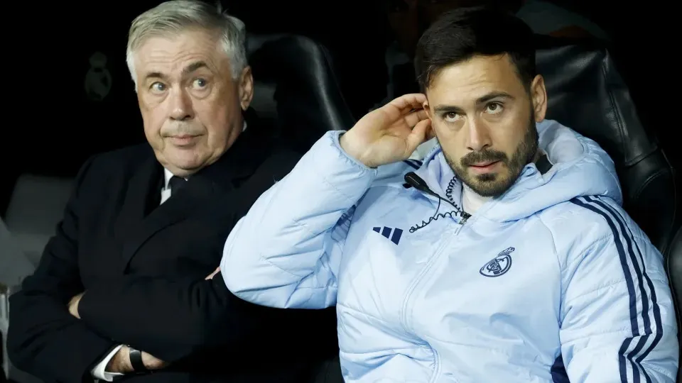 PAI E FILHO, REIS DO FUTEBOL - '100% com o Botafogo', diz filho de Ancelotti ao ser apresentado no Botafogo