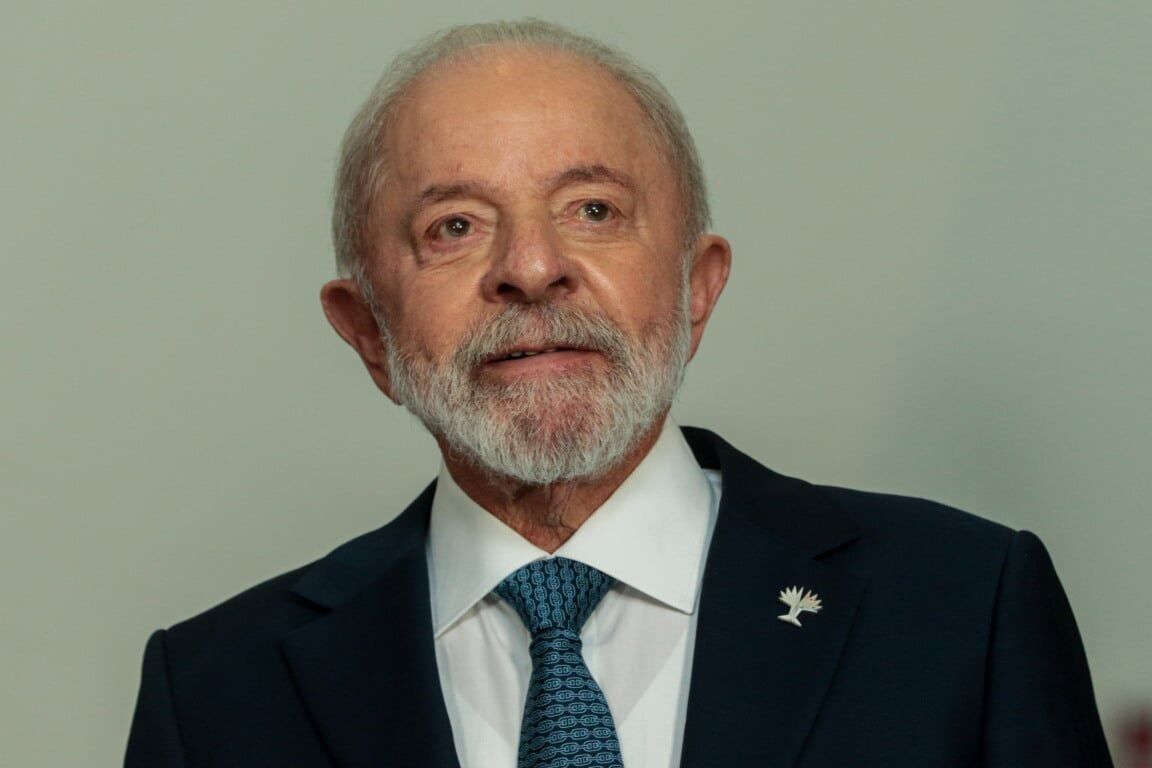 FALSAS NOTÍCIAS - Imprensa adota narrativa de alta na popularidade de Lula e reporta que brasileiros aprovam embate com EUA


