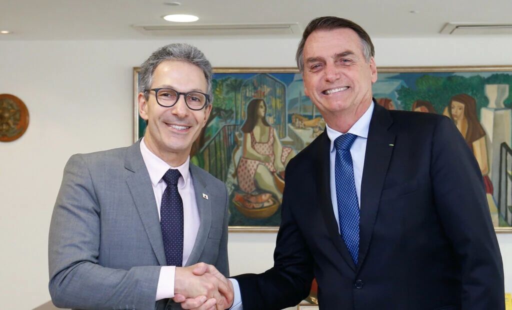 CORAGEM DE MINEIRO - Zema procura Jair Bolsonaro e anuncia candidatura ao Planalto