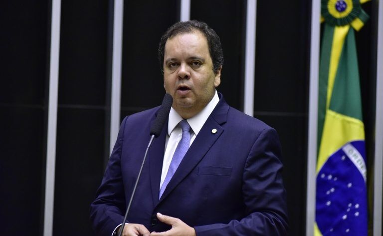 OPERAÇÃO OVERCLEAN - PF bloqueia R$ 85 mi e expõe parentes de Elmar Nascimento
