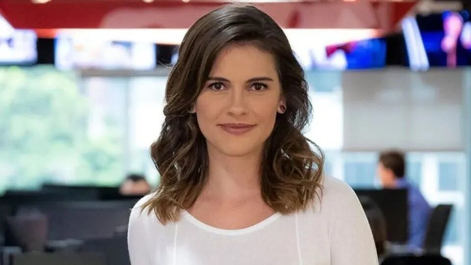 POLÊMICA NA TV - Quem é Elisa Veeck, apresentadora da CNN que chamou Bolsonaro de Bozo ao vivo