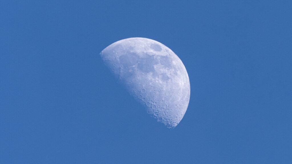 A LUA E EU - Confira a fase da Lua nesta sexta-feira: 18/07/2025