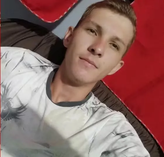 FATALIDADE - Jovem morre após ser atingido por caminhonete na RO-481 em RO
