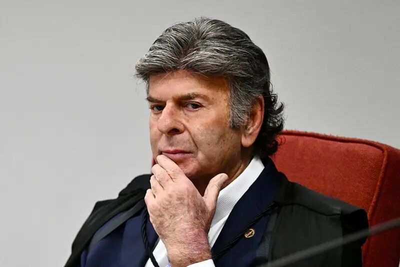 JUIZ EXPÕE CRIMES DO STF - O que diz único ministro a votar contra tornozeleira e veto a redes sociais a Bolsonaro: 'Desproporcional'