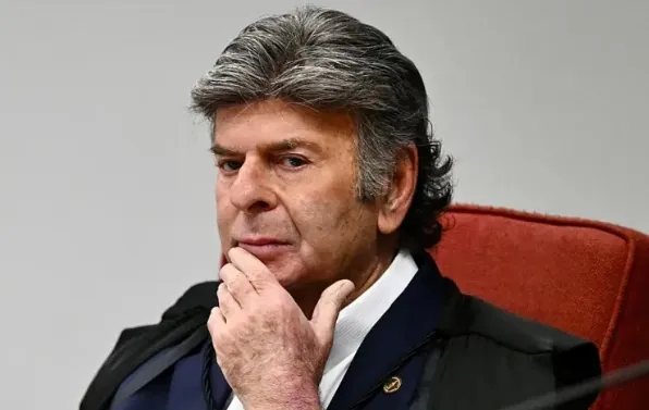 JUIZ EXPÕE CRIMES DO STF - O que diz único ministro a votar contra tornozeleira e veto a redes sociais a Bolsonaro: 'Desproporcional'

