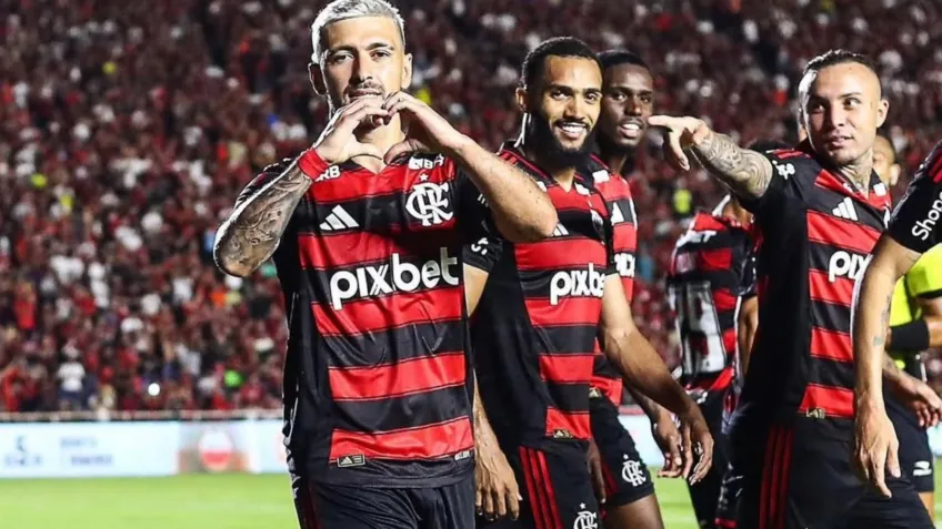 JOGOS DE HOJE (22/07/25) - Onde assistir futebol ao vivo e horários das partidas
