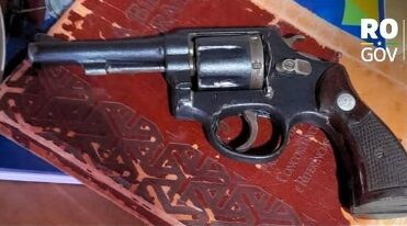 4 PRESOS EM FLAGRANTE - OPERAÇÃO POLICIAL EM CEREJEIRAS RESULTA EM PRISÕES, APREENSÃO DE DROGAS E ARMA DE FOGO
