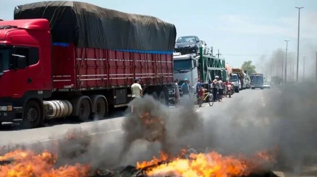 URGENTE! O BRASIL VAI PARAR - Zé Trovão alerta: “Com tarifaço de 50%, o transporte de carga vai parar no Brasil”; veja vídeo