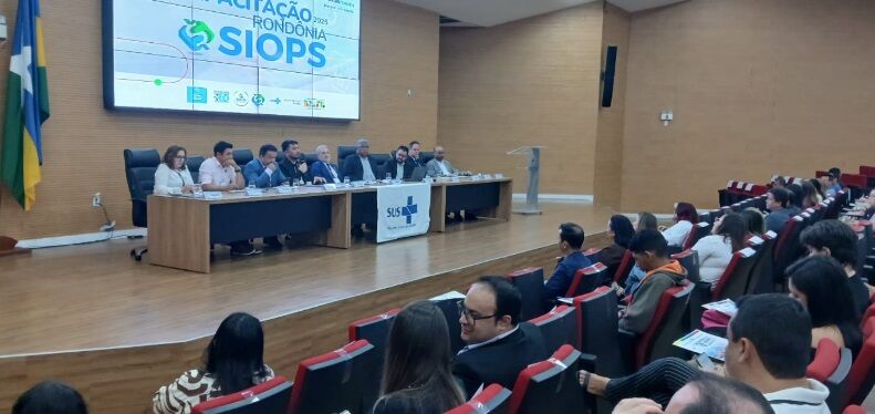 Alero sedia capacitação a prefeitos e secretários de saúde sobre Siops