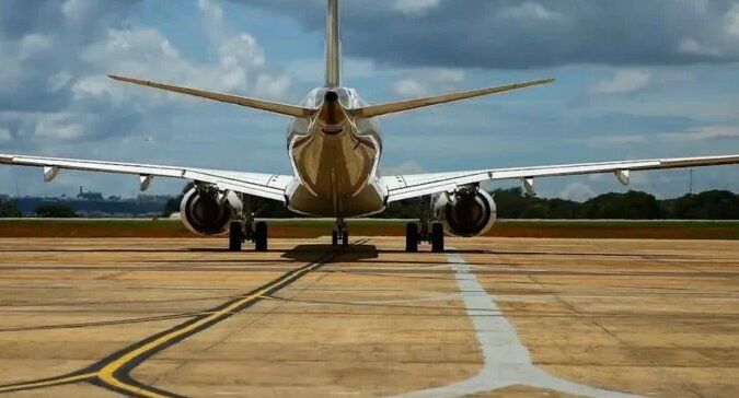 SUMIRAM O$ TRILHÕE$ DO TE$OURO - Sem verba, FAB não tem combustível para jatinhos; 70% das aeronaves estão fora de operação