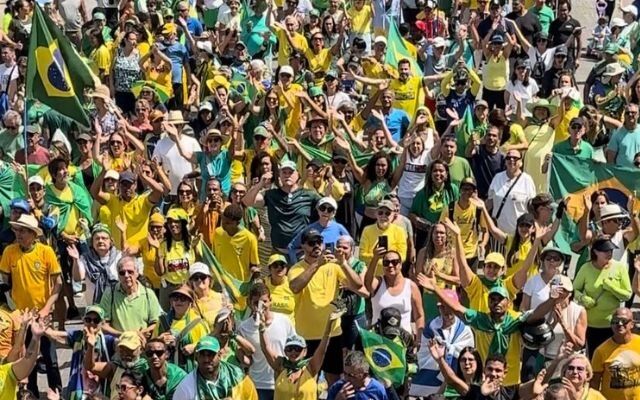 REVOLTA BAIANA CONTRA LULA E MORAES - Manifestantes pedem anistia e criticam Lula em ato na Bahia