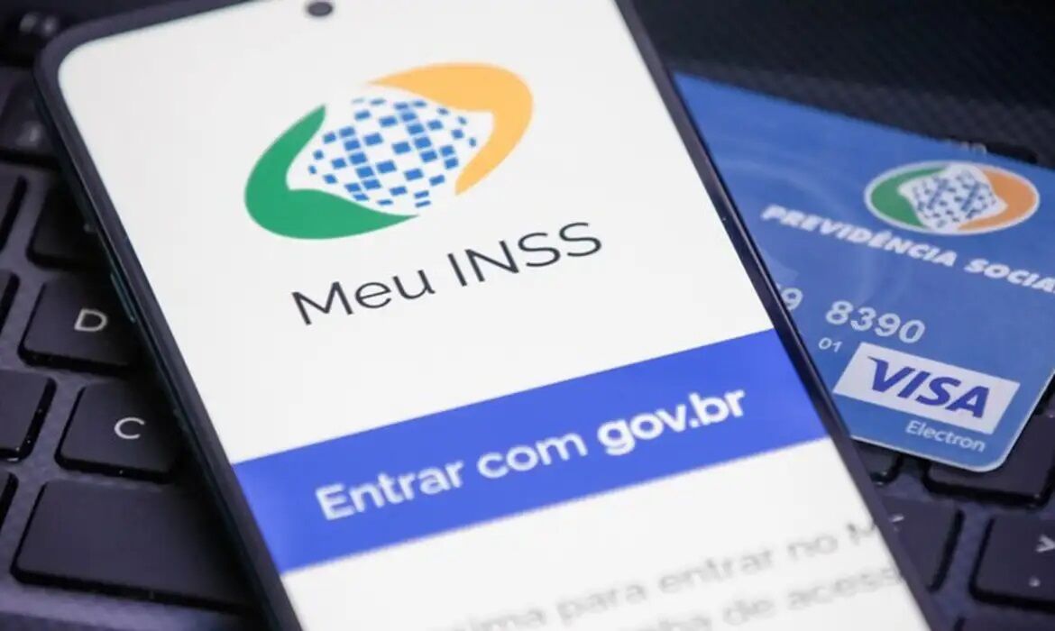 ROUBO DEVOLVIDO, LADRÕES IMPUNES - 1,1 milhão de aposentados serão ressarcidos até 30 de julho