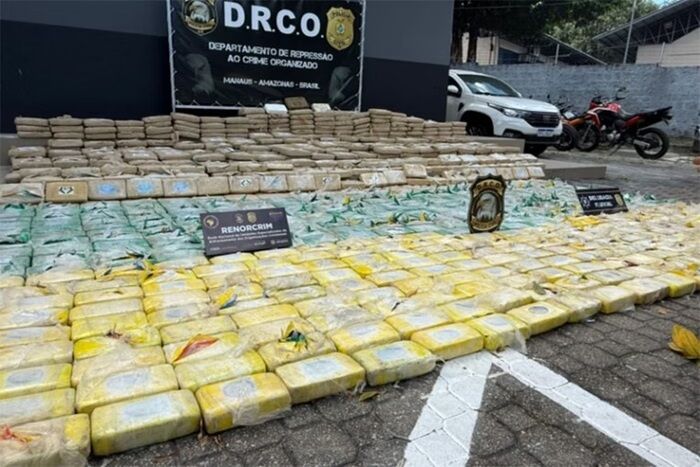 FACÇÕES DOMINAM A AMAZÔNIA - Estrangeiros são flagrados no Rio Solimões com 1,5 tonelada de drogas