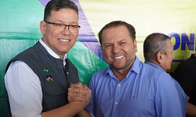 CANDEIAS DO JAMARI - R$ 32 milhões são liberados para recuperação de estradas através de parceria do deputado Deiró e o governo de Rondônia
