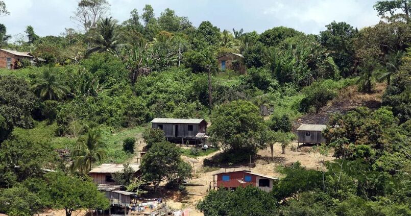GUARDIÕES DA NATUREZA - Quilombos titulados desmatam até 55% menos em países da Amazônia, aponta estudo