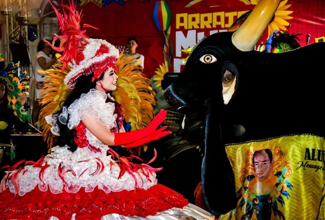 41ª FLOR DO MARACUJÁ - Boi-Bumbá Diamante Negro leva homenagem às “Mulheres Guerreiras” ao Arraial Flor do Maracujá 2025

 
