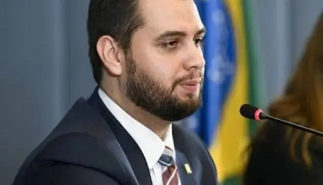 E AGORA, XANDÃO, IMPOSSÍVEL? - Jornalista americano pede ao STF permissão para entrevistar Filipe Martins 
