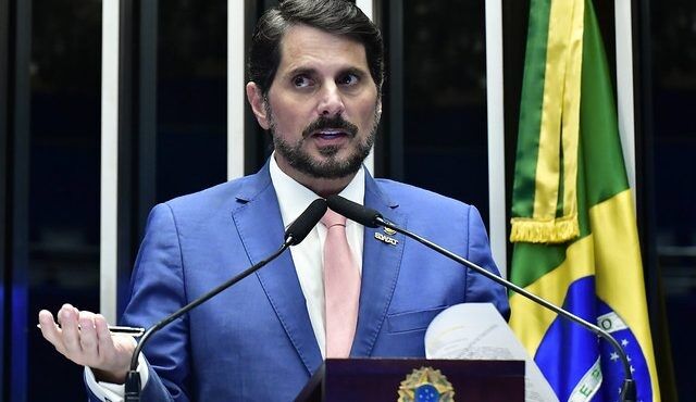 ÓDIO E VINGANÇA - Senador Marcos do Val é obrigado a usar tornozeleira eletrônica por ordem de Alexandre de Moraes
