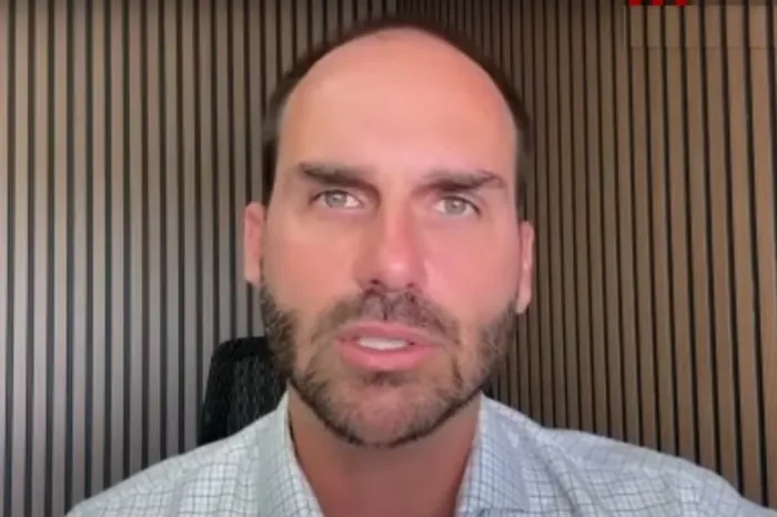 O CERCO SE FECHA - Eduardo Bolsonaro articula sanções de Europa e Mercosul contra Moraes
