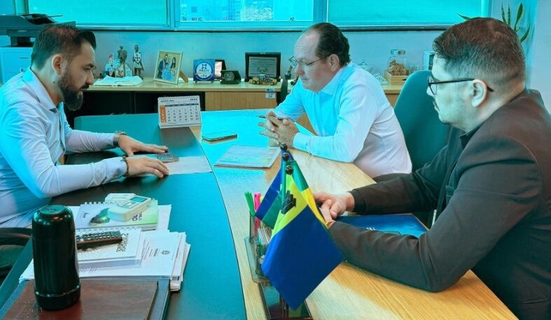 DEFESA DAS COMUNIDADES - Pedro Fernandes cobra celeridade em melhorias nas rodovias que ligam Alto Paraíso a Triunfo e Bom Futuro

