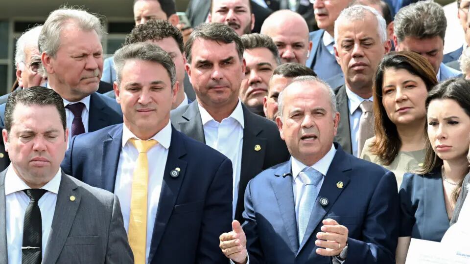 ALCOLUMBRE ENTRE DEUS E O DIABO - Oposição diz ter maioria com 41 senadores a favor do impeachment de Moraes