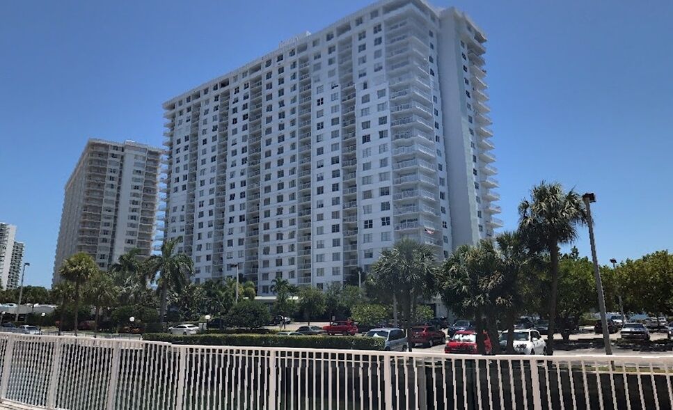 LUXO À BEIRA-MAR - 'Careca' do INSS comprou apartamento por R$ 3,3 milhões na Flórida: sociedade de ladrões de aposentados