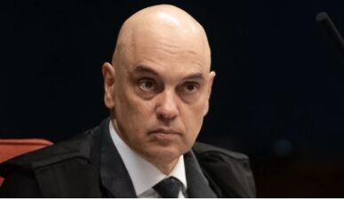 O 'CACETE' TÁ COMENDO - Moraes tem cartão de bandeira norte-americana bloqueado após sanções