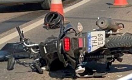 Segurança de 29 anos morre após bater moto em caminhão de limpeza na BR-364, Porto Velho