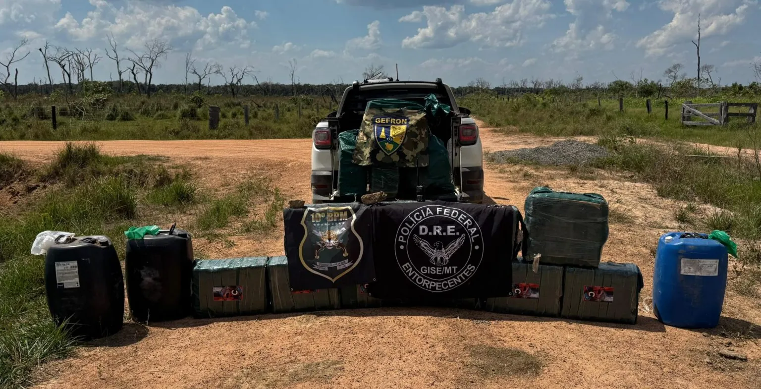 FUGA PRA SELVA - 10º BPM – FORÇAS DE SEGURANÇA APREENDEM CERCA DE 500 QUILOS DE COCAÍNA E SKUNK NA ZONA DA MATA.