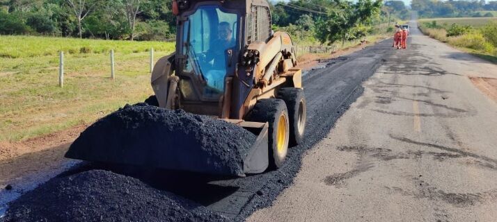 Rodovia-370 recebe manutenção do governo de RO em 37 quilômetros, entre Cabixi e o trevo de Colorado do Oeste