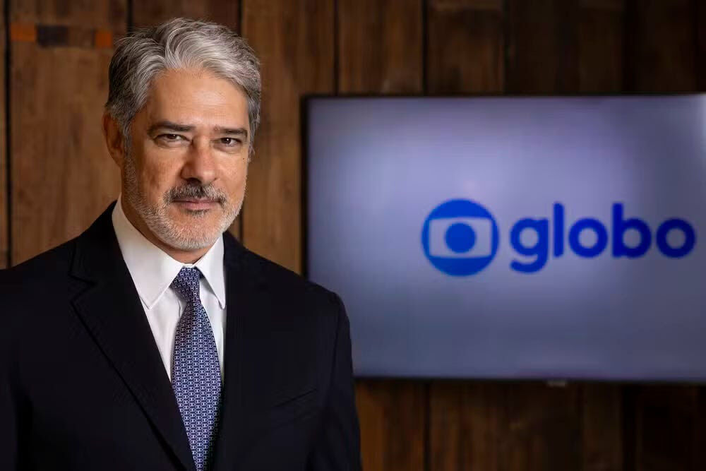 MERGULHO NO ABISMO DO ESQUECIMENTO - William Bonner anuncia saída do Jornal Nacional após 29 anos; César Tralli assume bancada

