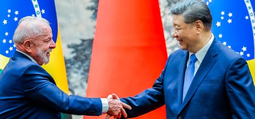 BRASIL NO COLO DA CHINA - Investimentos da China no Brasil sobem 113% e atingem US$ 4,18 bilhões em 2024