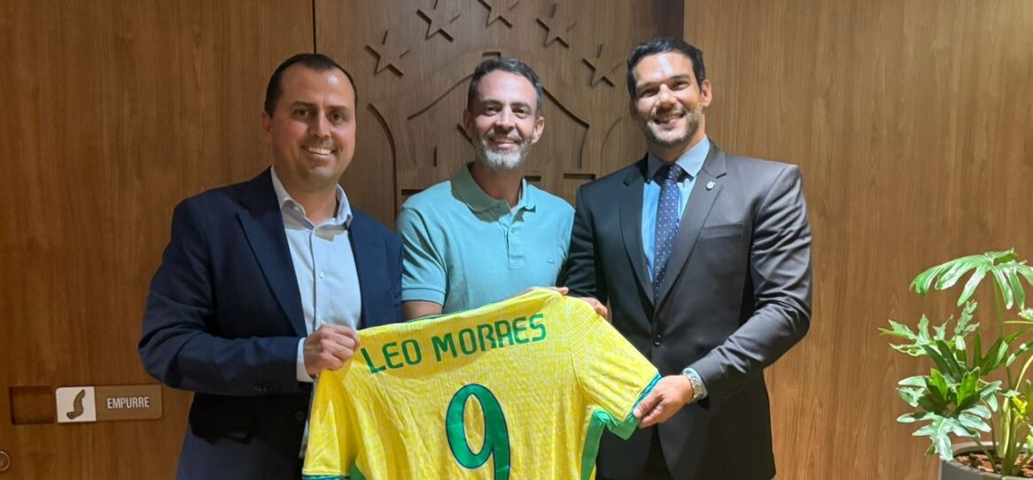 'PENEIRAS' OFICIAIS NA CIDADE - Prefeitura e CBF firmam parceria para fortalecer o futebol em Porto Velho