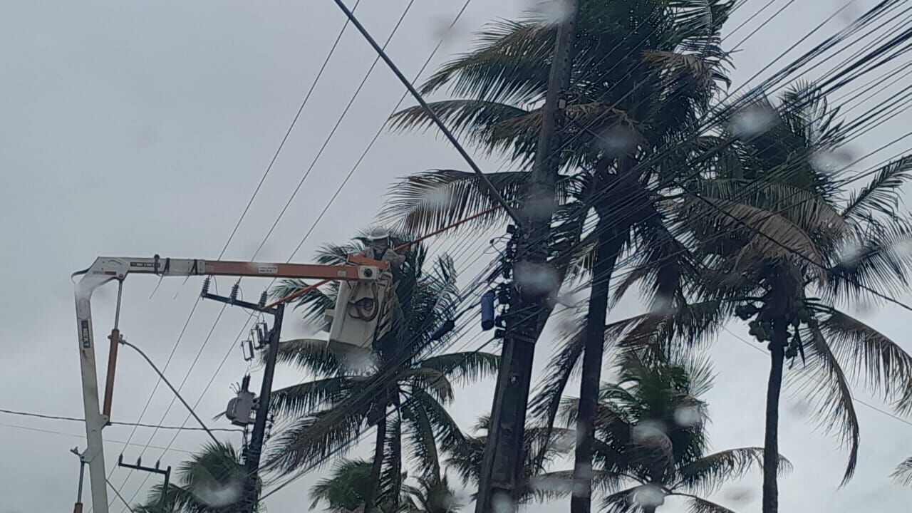 RAIOS E VENTOS A 100 KM/H - ENERGISA REFORÇA ORIENTAÇÕES DE SEGURANÇA DURANTE O PERÍODO DE CHUVAS EM RONDÔNIA

