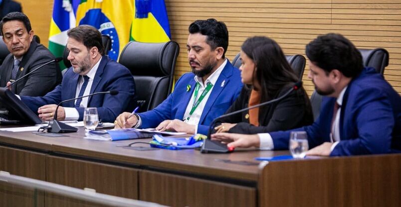 CALCANHAR DE AQUILES DO ROCHA - Alero convoca secretário para explicar crise na saúde pública de Rondônia

