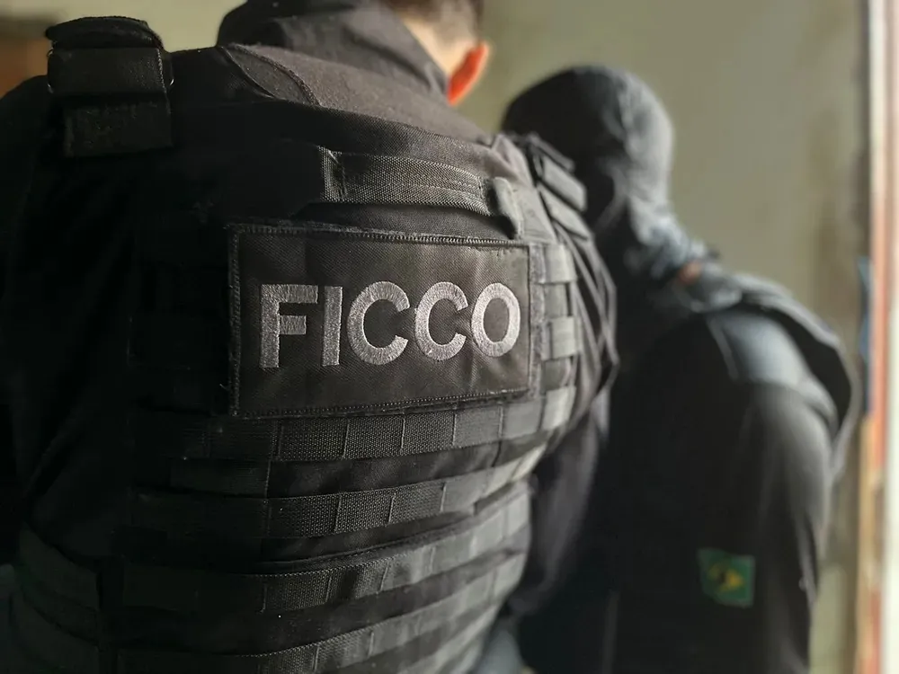 CAPTURADO - Suspeito de tentar matar policial penal em RO é preso com documento falso em São Paulo
